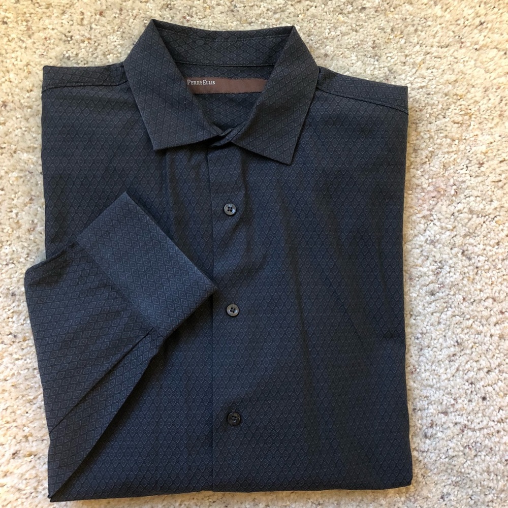 Perry Ellis casual dress shirt